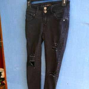 Wallflower Women's Size 0 Distressed Black Skinny Jeans B1